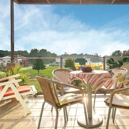 Appartement Lovely In With House Sea View Fažana