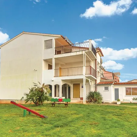 Appartement Lovely In With House Sea View *