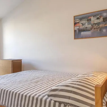 Brace Ilic Iii Apartamento